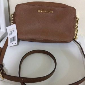 Michael Kors MD Jet Set Travel crossbody